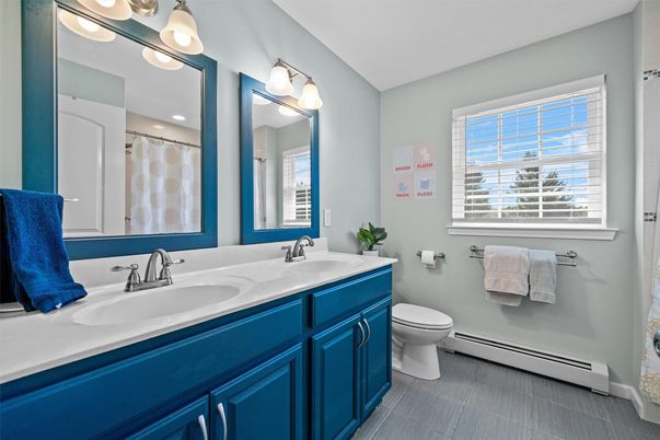 Bathroom, Dual Sink Vanities, Interior