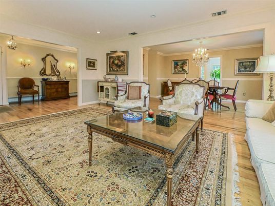 Chandelier, Dining room, Interior, Living room, Recessed Lighting, Wood Texture Flooring