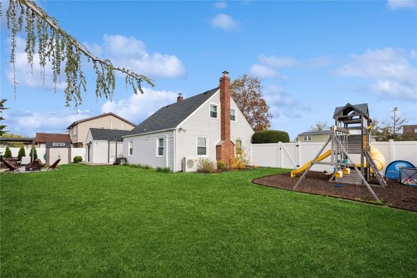 Backyard, Exterior, Playground