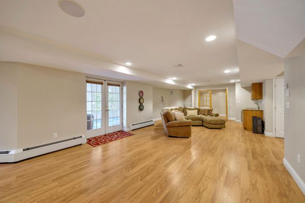 Interior, Living room, Recessed Lighting, Wood Texture Flooring
