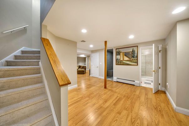 Interior, Recessed Lighting, Wood Texture Flooring