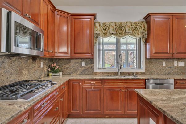 Interior, Kitchen, Stainless Steel Appliances