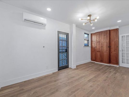 Empty room, Interior, Pendant Lights, Recessed Lighting, Wood Texture Flooring