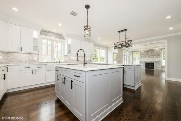 Fireplace, Interior, Kitchen, Pendant Lights, Recessed Lighting, Wood Texture Flooring