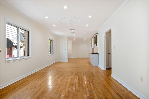 Empty room, Interior, Recessed Lighting, Wood Texture Flooring