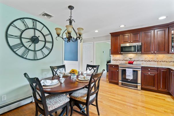 Chandelier, Dining room, Interior, Kitchen, Recessed Lighting, Wood Texture Flooring