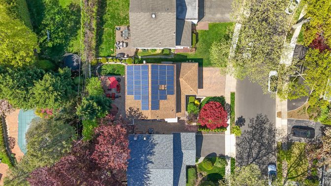 Exterior, Drone