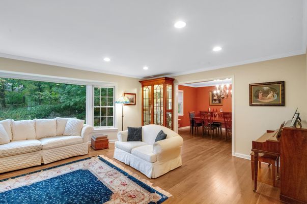 Chandelier, Dining room, Interior, Living room, Recessed Lighting, Wood Texture Flooring