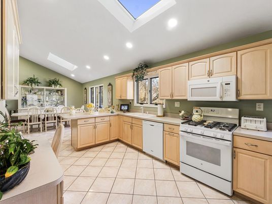 Dining room, Interior, Kitchen, Recessed Lighting