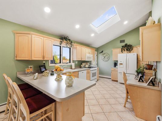 Dining room, Interior, Kitchen, Recessed Lighting