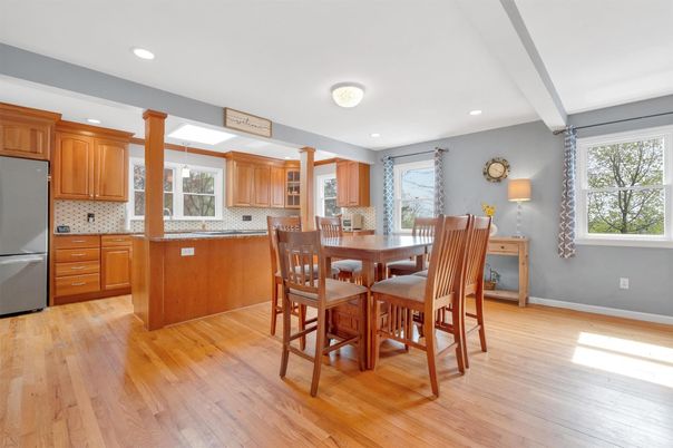 Dining room, Interior, Kitchen, Recessed Lighting, Wood Texture Flooring