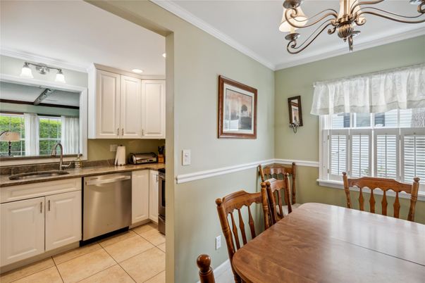 Dining room, Interior, Kitchen, Recessed Lighting