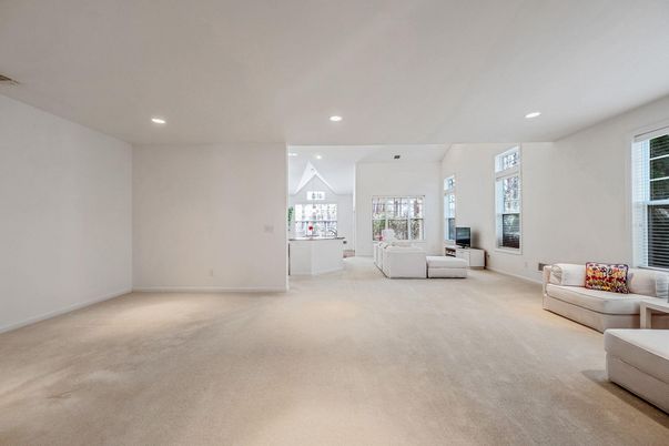 Empty room, Interior, Living room, Recessed Lighting