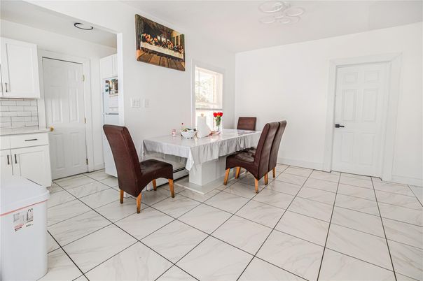 Dining room, Interior, Marble