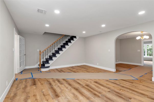 Empty room, Interior, Recessed Lighting, Wood Texture Flooring