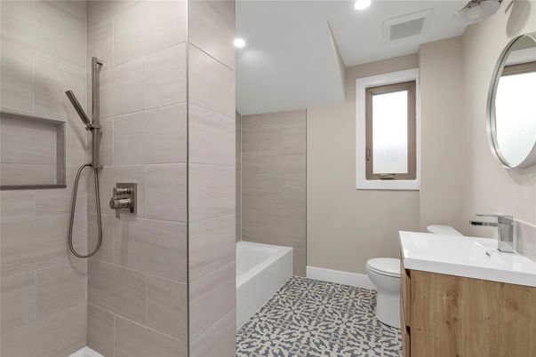 Bathroom, Interior, Recessed Lighting