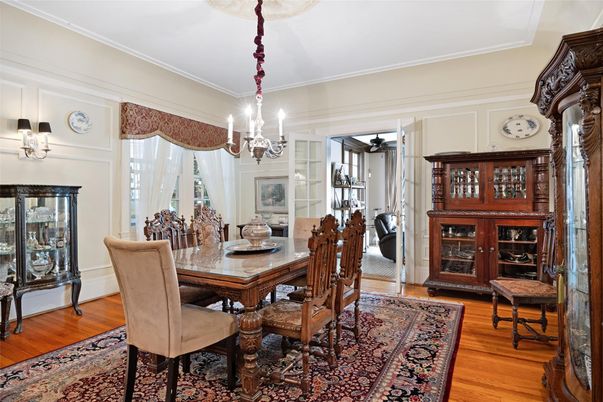 Chandelier, Dining room, Interior, Wood Texture Flooring