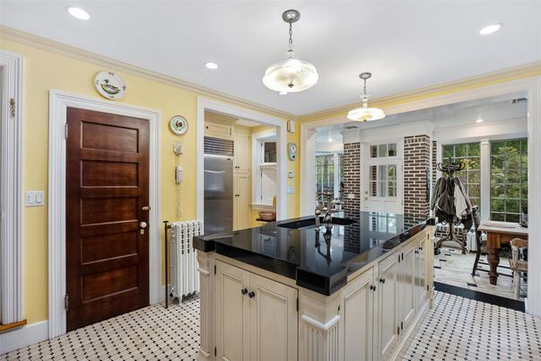 Dining room, Interior, Kitchen, Pendant Lights, Recessed Lighting