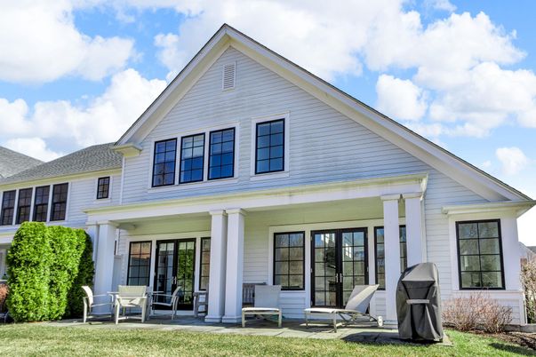 Exterior, Facade, Farmhouse