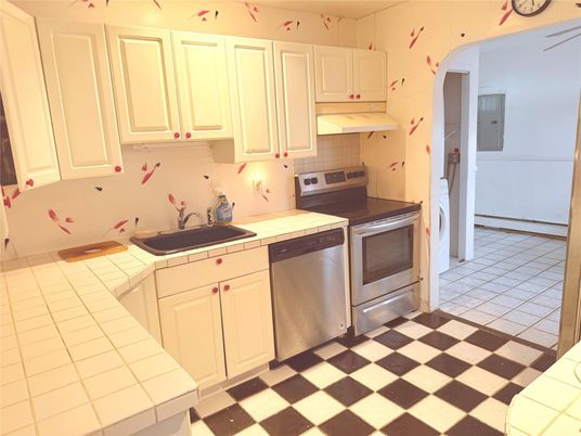 Interior, Kitchen, Tile Countertops