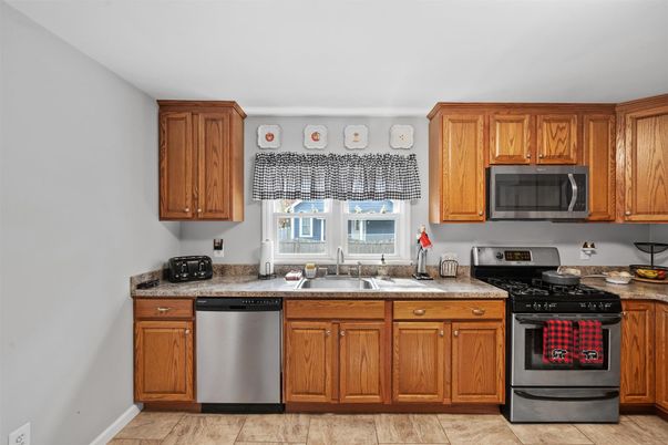 Interior, Kitchen, Stainless Steel Appliances