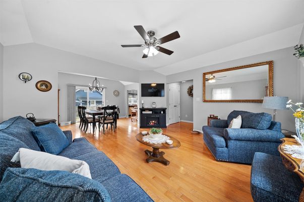 Chandelier, Dining room, Interior, Living room, Wood Texture Flooring