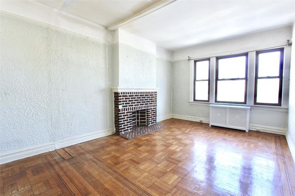 Empty room, Fireplace, Interior, Wood Texture Flooring