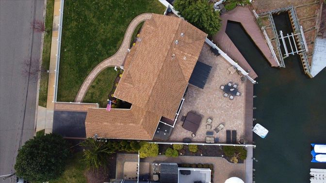 Exterior, Drone