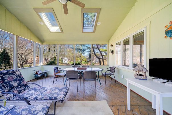 Dining room, Interior, Sun Room, Wood Texture Flooring