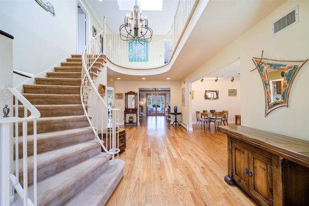 Chandelier, Dining room, Interior, Recessed Lighting, Wood Texture Flooring