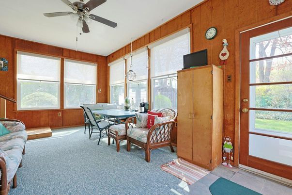Dining room, Interior, Sun Room, Wooden Walls