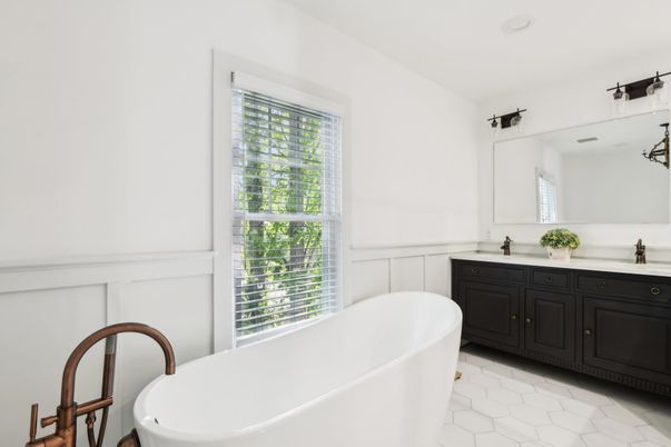 Bathroom, Dual Sink Vanities, Free Standing Baths, Interior, Marble, Recessed Lighting