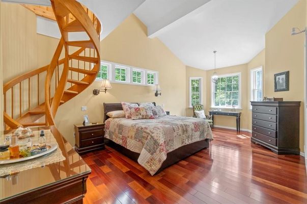 Bedroom, Interior, Pendant Lights, Wood Texture Flooring