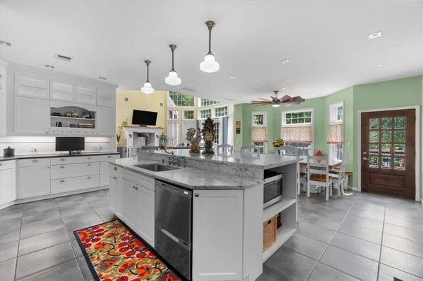 Dining room, Interior, Kitchen, Pendant Lights, Recessed Lighting