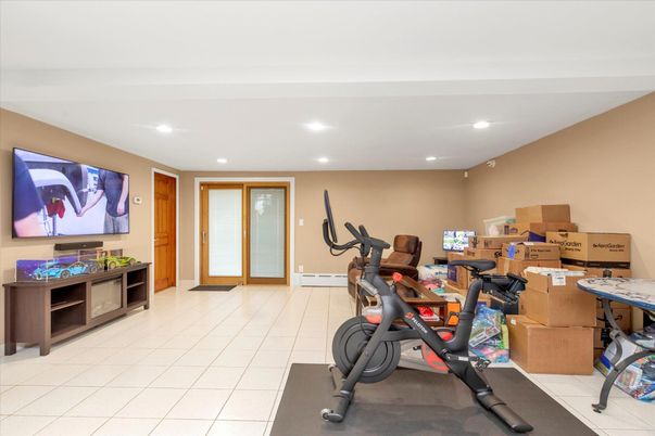 Fitness Equipment, Interior, Recessed Lighting