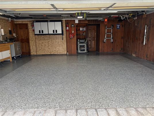 Garage, Interior, Wooden Walls