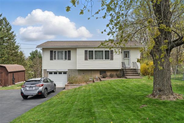 Attached, Exterior, Facade, Raised Ranch