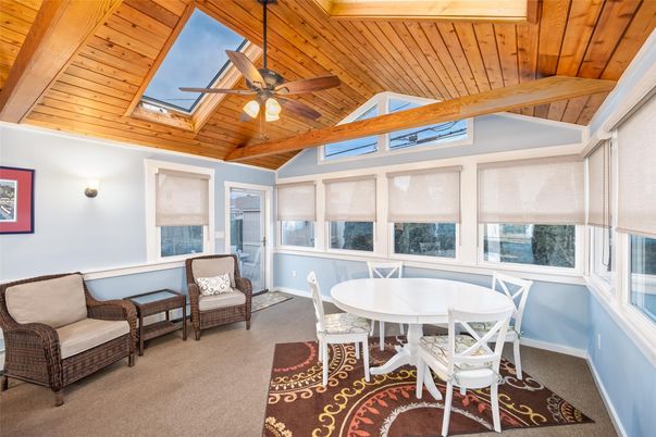 Dining room, Interior, Sun Room, Wooden Beams, Wooden Ceilings