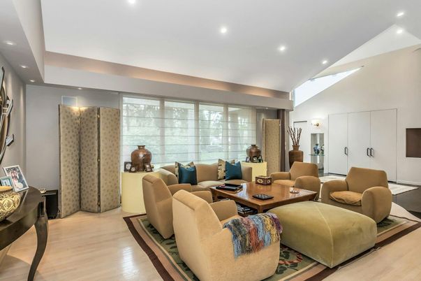 Interior, Living room, Recessed Lighting, Wood Texture Flooring