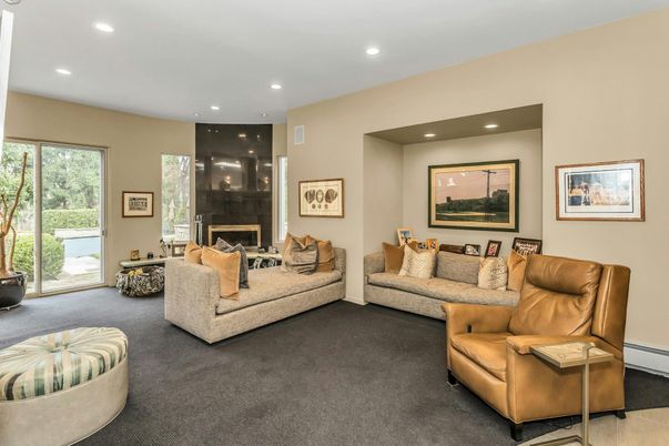 Fireplace, Interior, Living room, Recessed Lighting