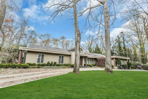Backyard, Exterior, Facade, Ranch
