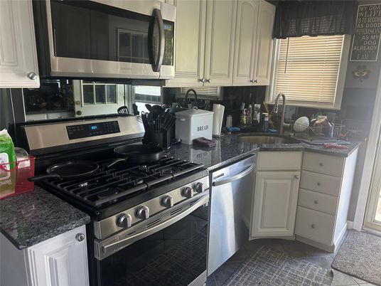 Interior, Kitchen, Stainless Steel Appliances
