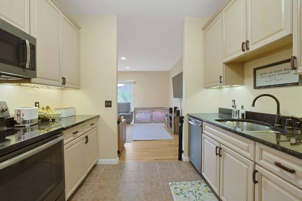 Interior, Kitchen, Living room, Recessed Lighting, Wood Texture Flooring