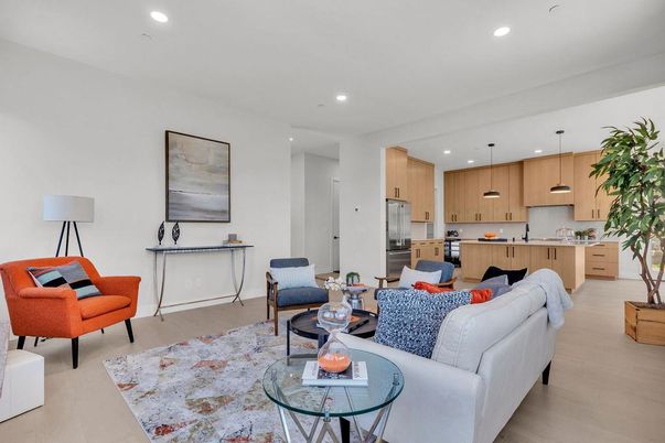 Interior, Kitchen, Living room, Pendant Lights, Recessed Lighting, Stainless Steel Appliances