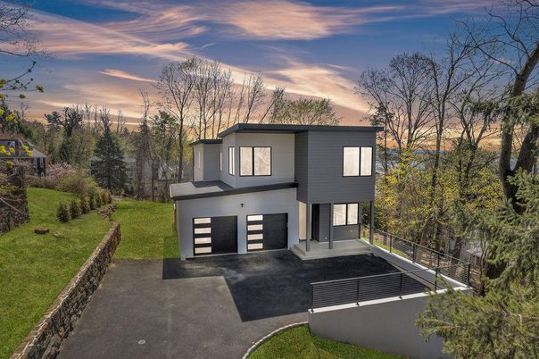 Attached, Backyard, Exterior, Facade, Modern
