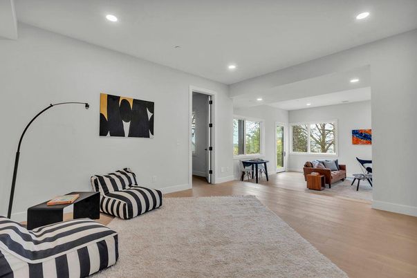 Interior, Living room, Recessed Lighting, Wood Texture Flooring