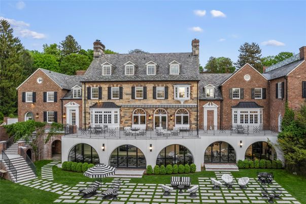Exterior, Facade, Brick Facade, French Provincial