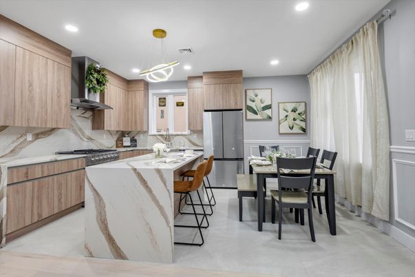Dining room, Interior, Kitchen, Pendant Lights, Recessed Lighting, Stainless Steel Appliances