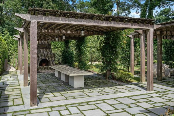 Exterior, Fireplace