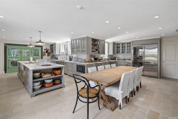 Dining room, Interior, Kitchen, Pendant Lights, Recessed Lighting, Stainless Steel Appliances